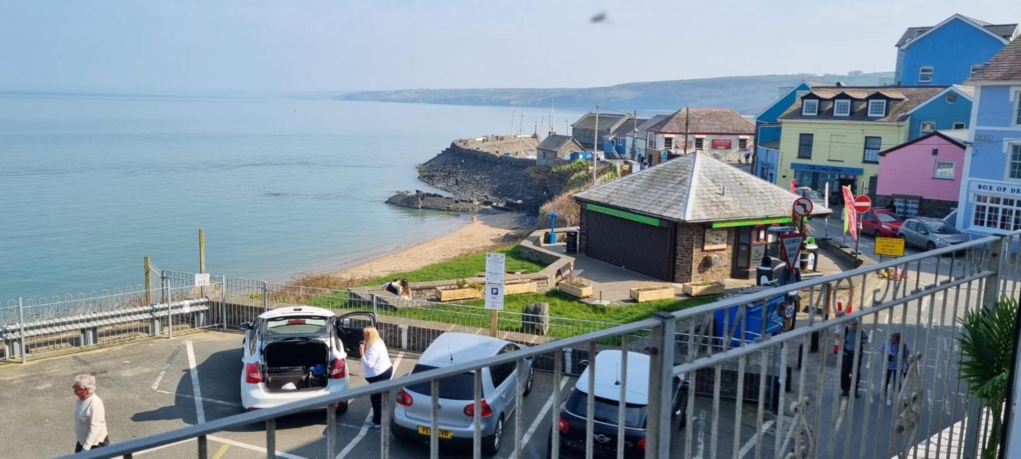 The Sup Shack Wellington Inn New Quay  Exteriör bild